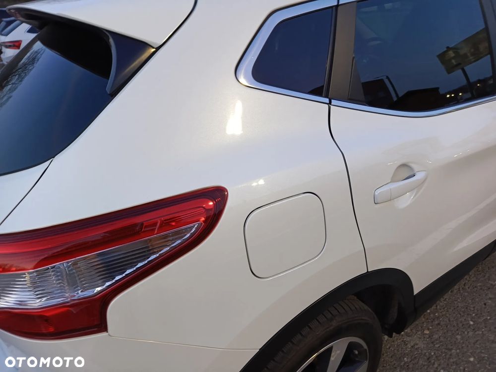 Nissan Qashqai 1.6 DCi 4x4 Tekna EU6 - 25