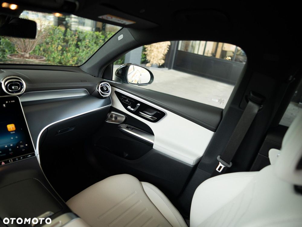 Mercedes-Benz GLC - 17