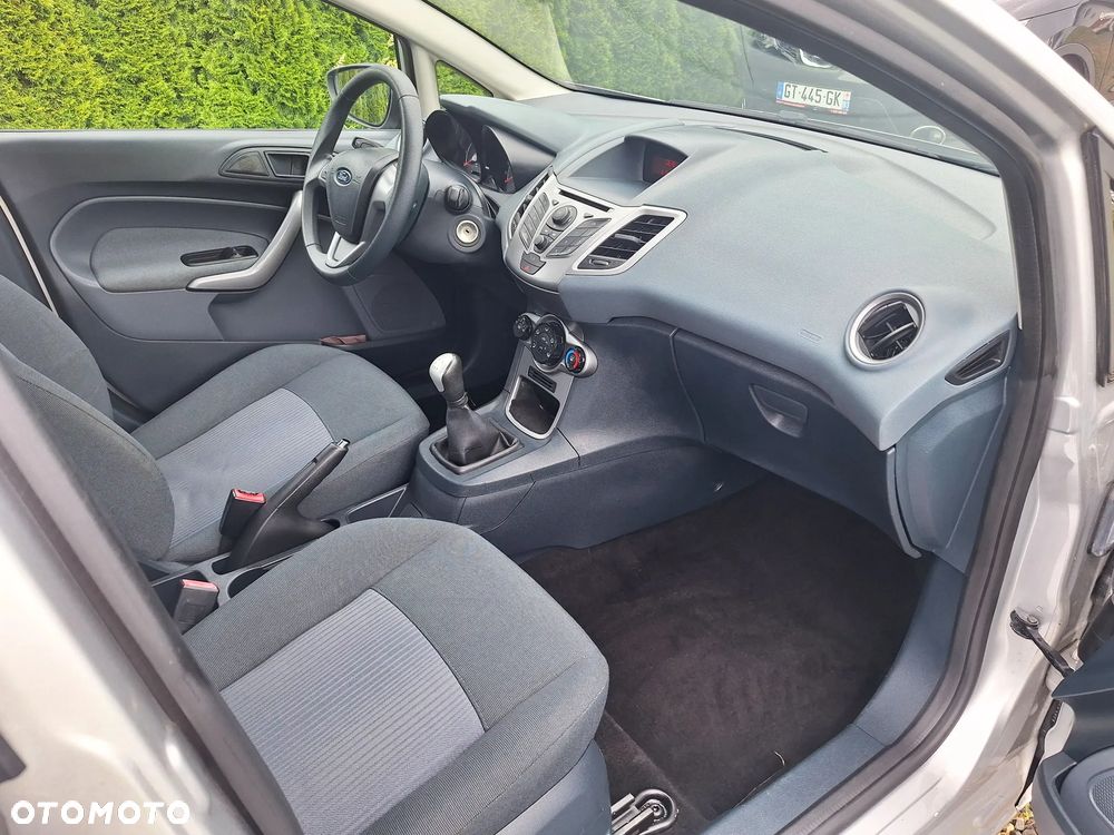Ford Fiesta 1.25 Champions Edition - 5