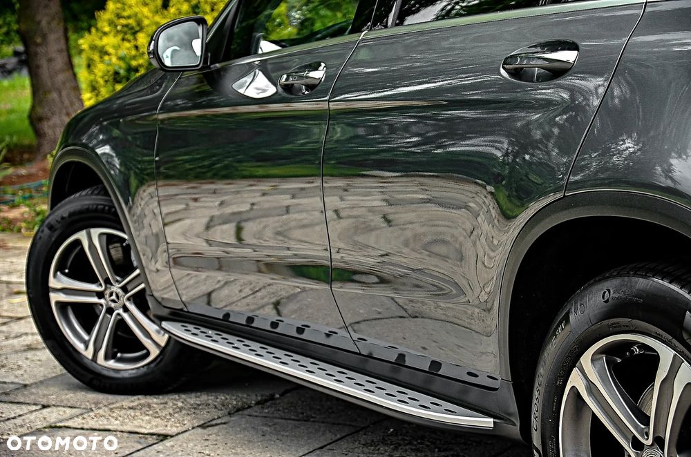 Mercedes-Benz GLC 250 4Matic 9G-TRONIC Exclusive - 20