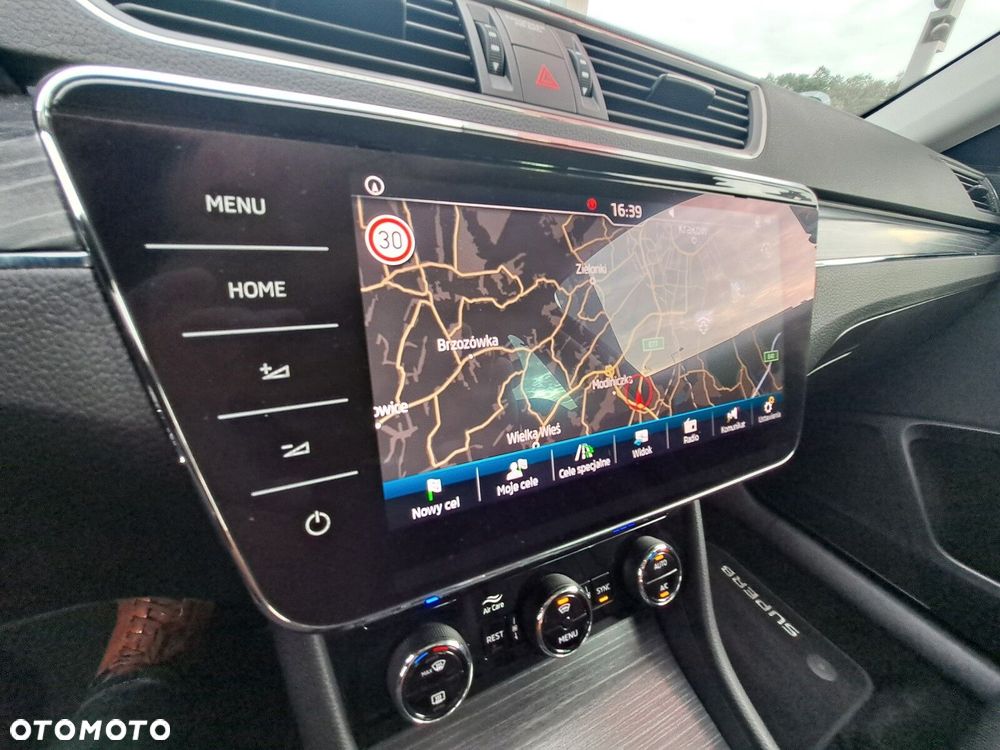 Skoda Superb 2.0 TDI 4x4 Style DSG - 26