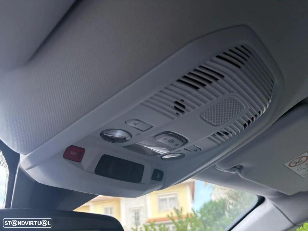 Peugeot 3008 1.2 PureTech Allure EAT8 - 54