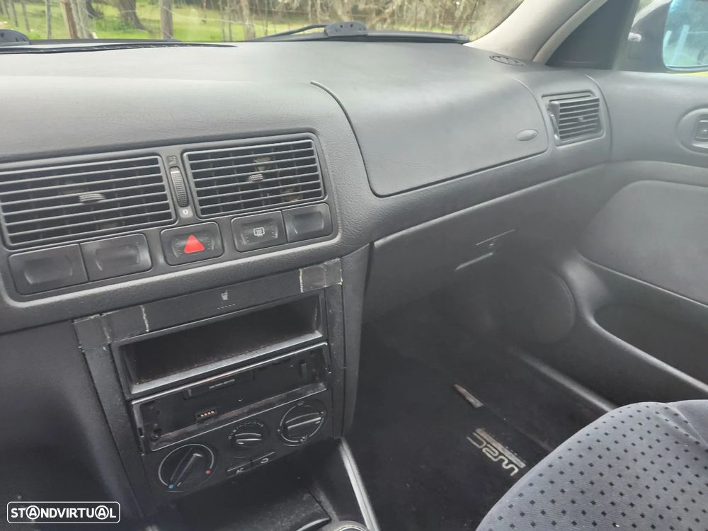 VW Golf 1.4i Conceptline - 7