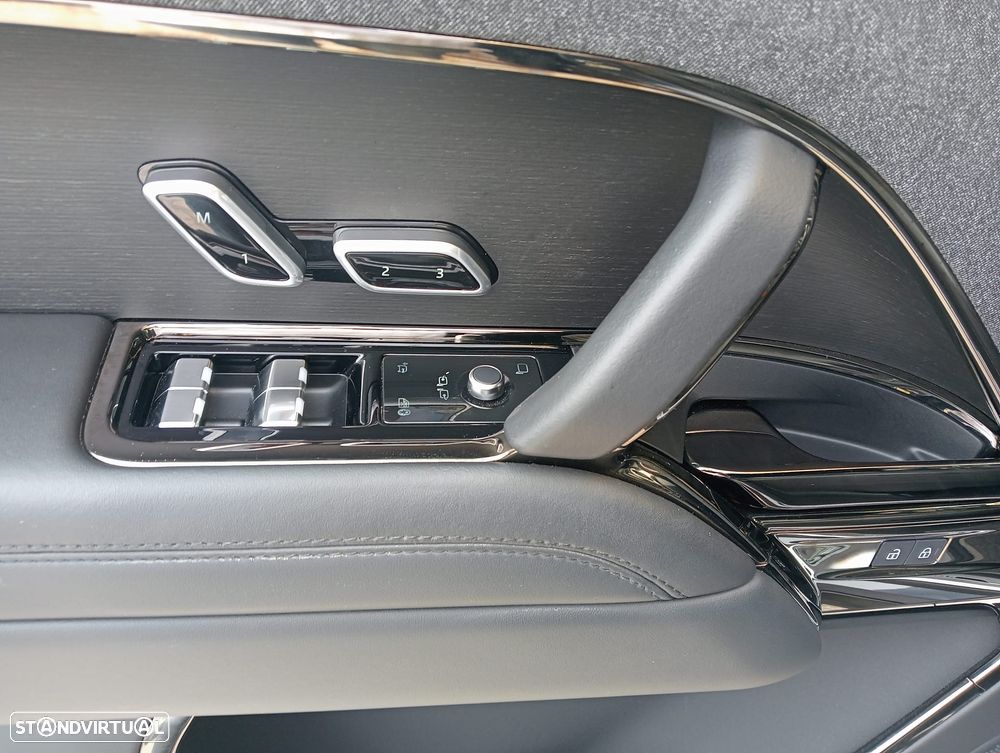 Land Rover Range Rover Sport 3.0 P460e Dynamic SE - 27