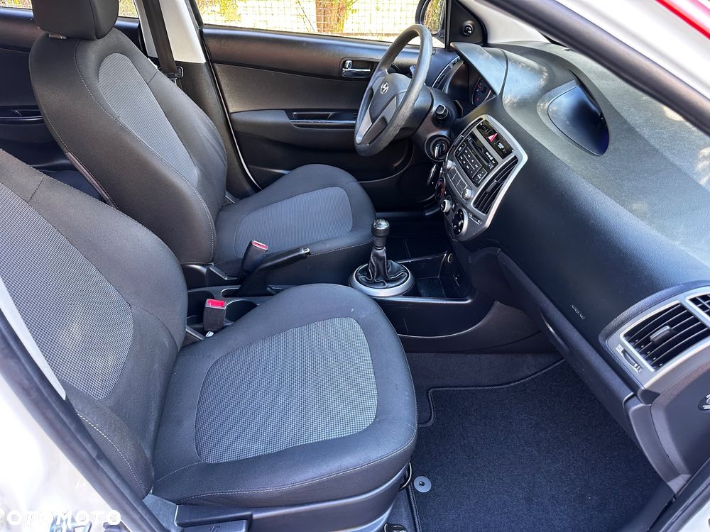 Hyundai i20 1.25 Wersja Jubileuszowa - 22