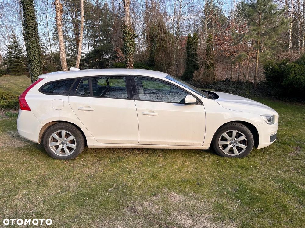 Volvo V60 D4 AWD Geartronic Summum - 3
