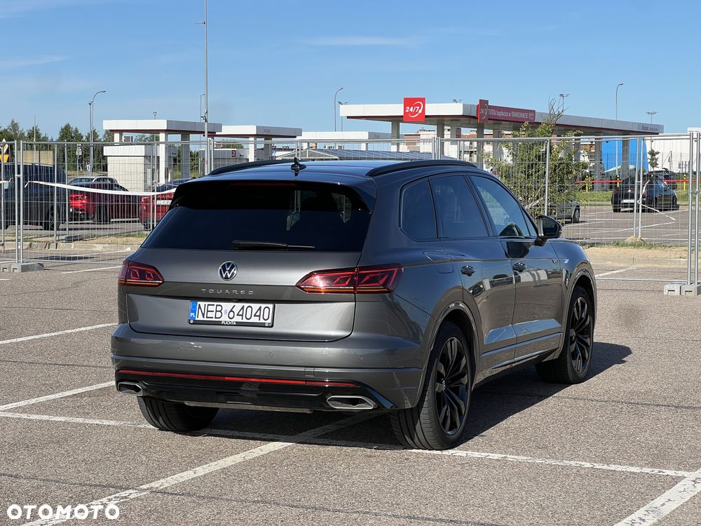 Volkswagen Touareg 3.0 V6 TDI 4Motion R-Line - 4