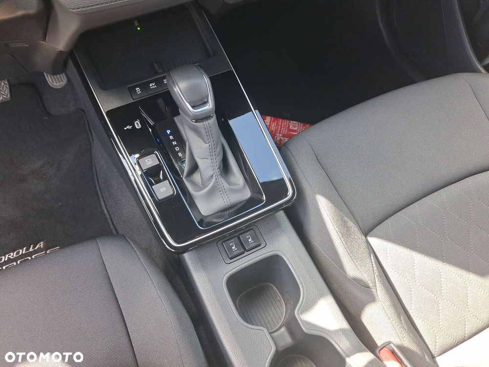 Toyota Corolla Cross 2.0 Hybrid Style - 27