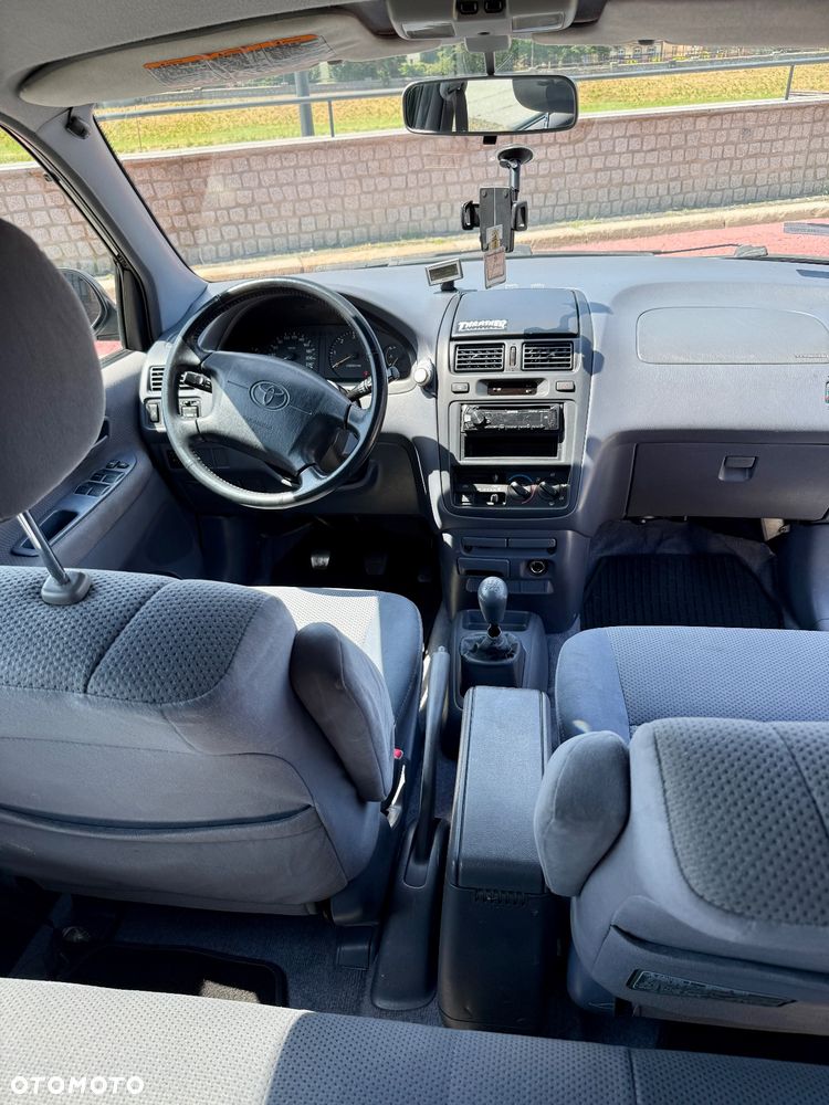 Toyota Picnic 2.2 TD - 9