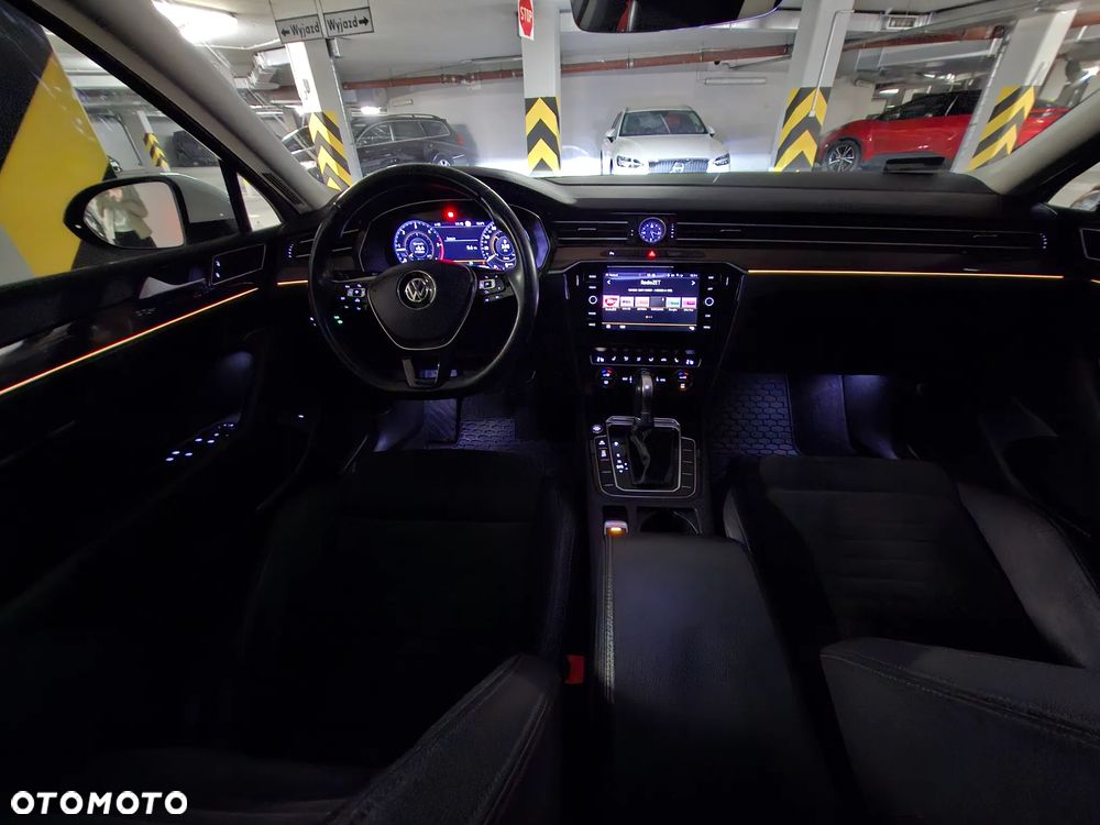 Volkswagen Passat 2.0 TDI SCR Highline DSG - 18
