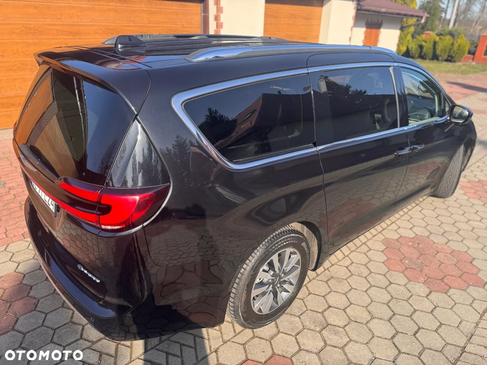 Chrysler Pacifica - 7