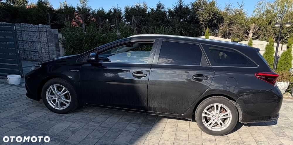 Toyota Auris 2018 photo 2
