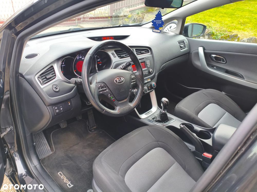 Kia Ceed - 5