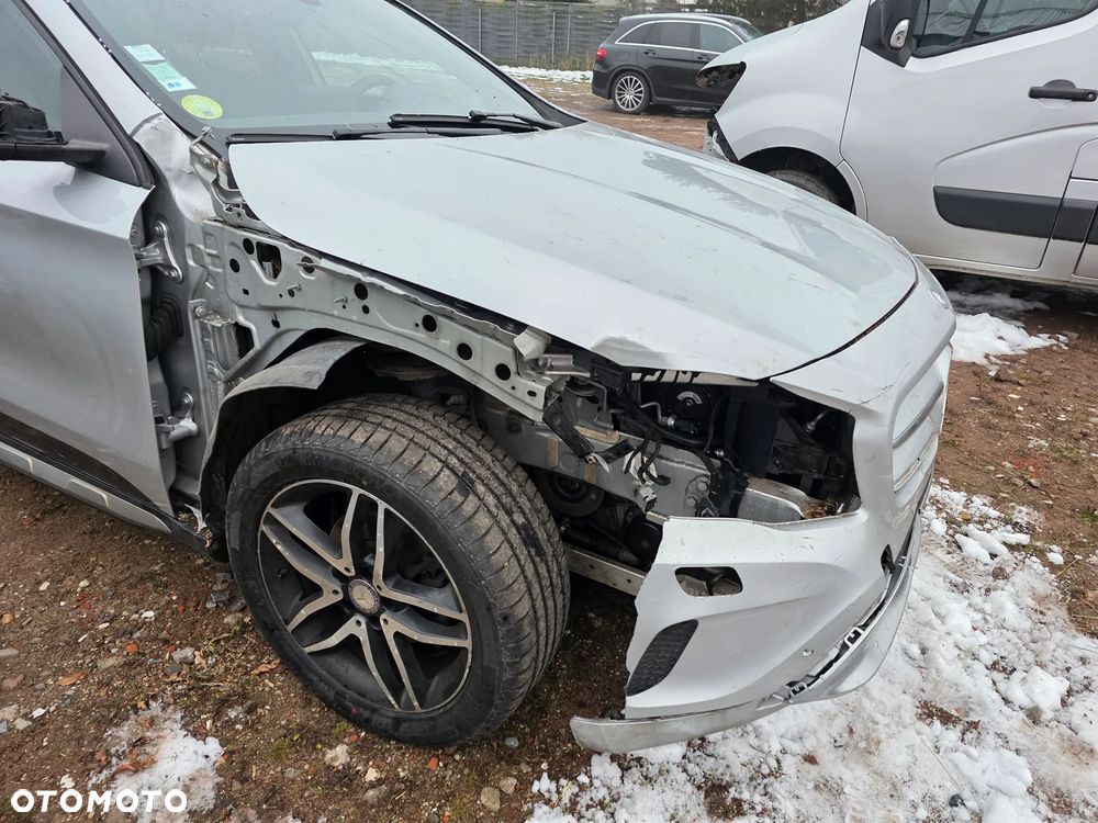 Mercedes-Benz GLA 220 d 4Matic 7G-DCT Activity Edition - 9