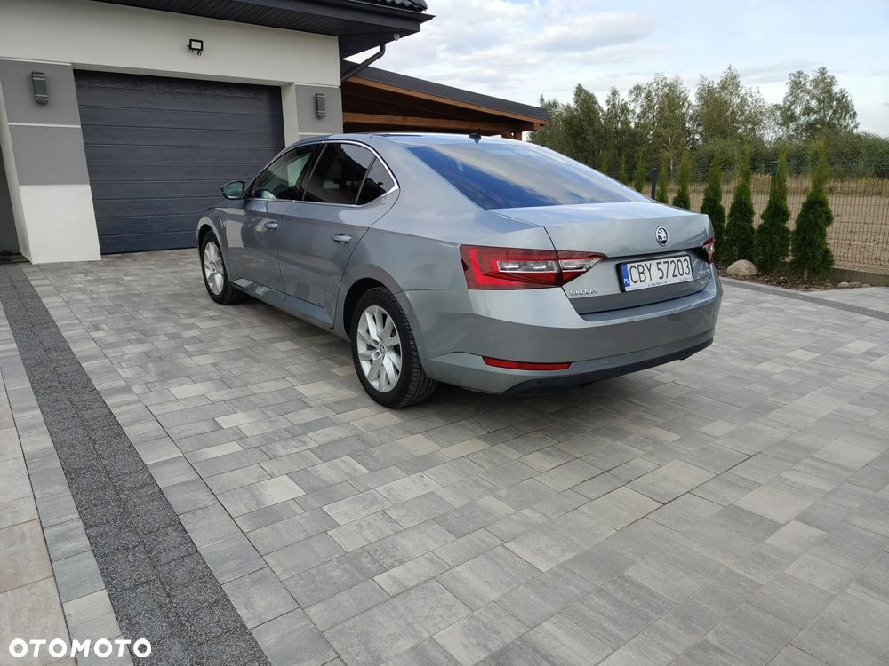 Skoda Superb 2.0 TDI 4x4 Ambition DSG - 7