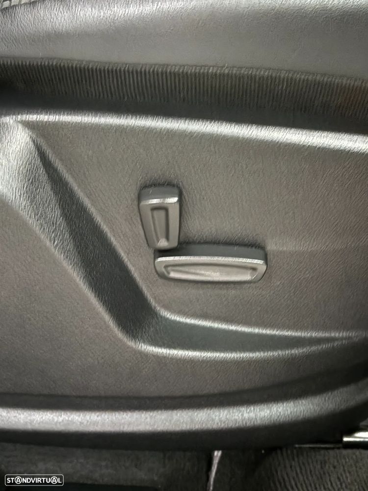 Ford Galaxy 2.0 TDCi Titanium Business - 19