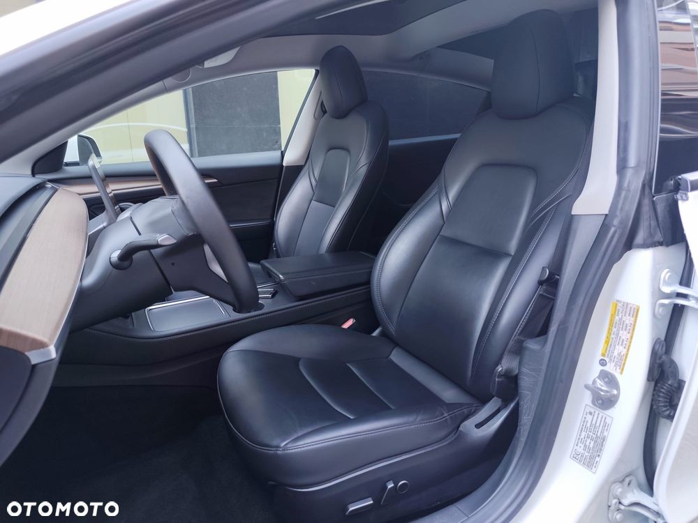 Tesla Model 3 RWD - 13
