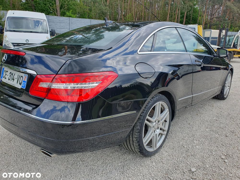 Mercedes-Benz Klasa E 350 CGI BlueEFFICIENCY 7G-TRONIC Avantgarde - 12