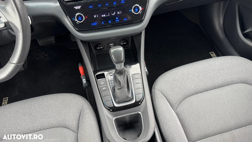 Hyundai IONIQ 1.6 GDI Style - 8