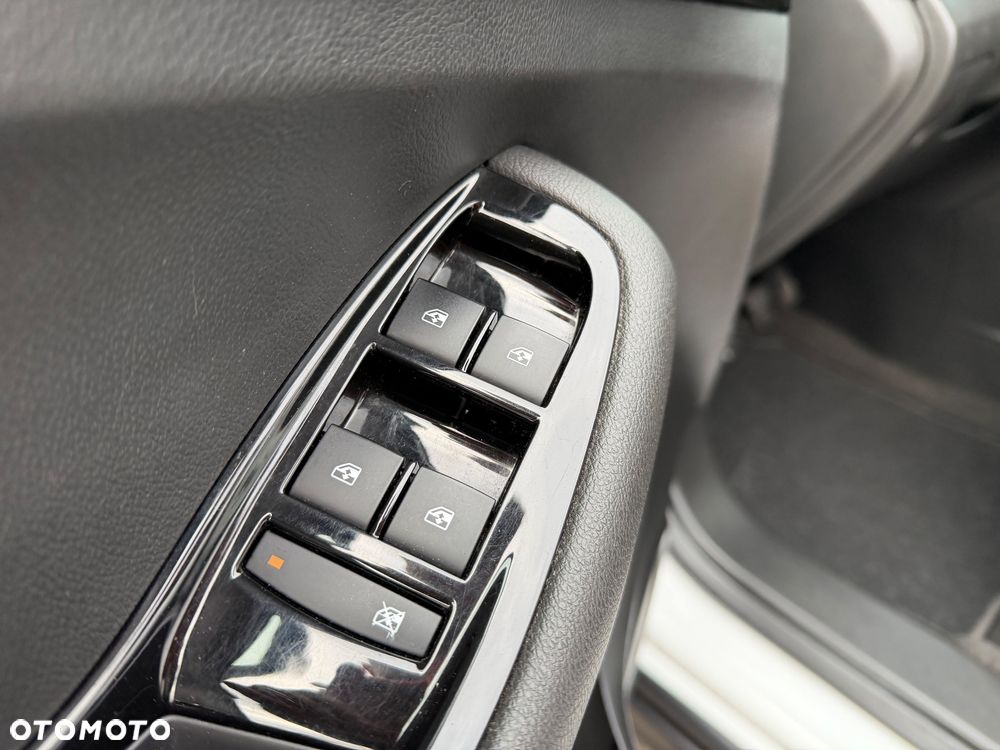 Chevrolet Orlando 1.4T LTZ - 12