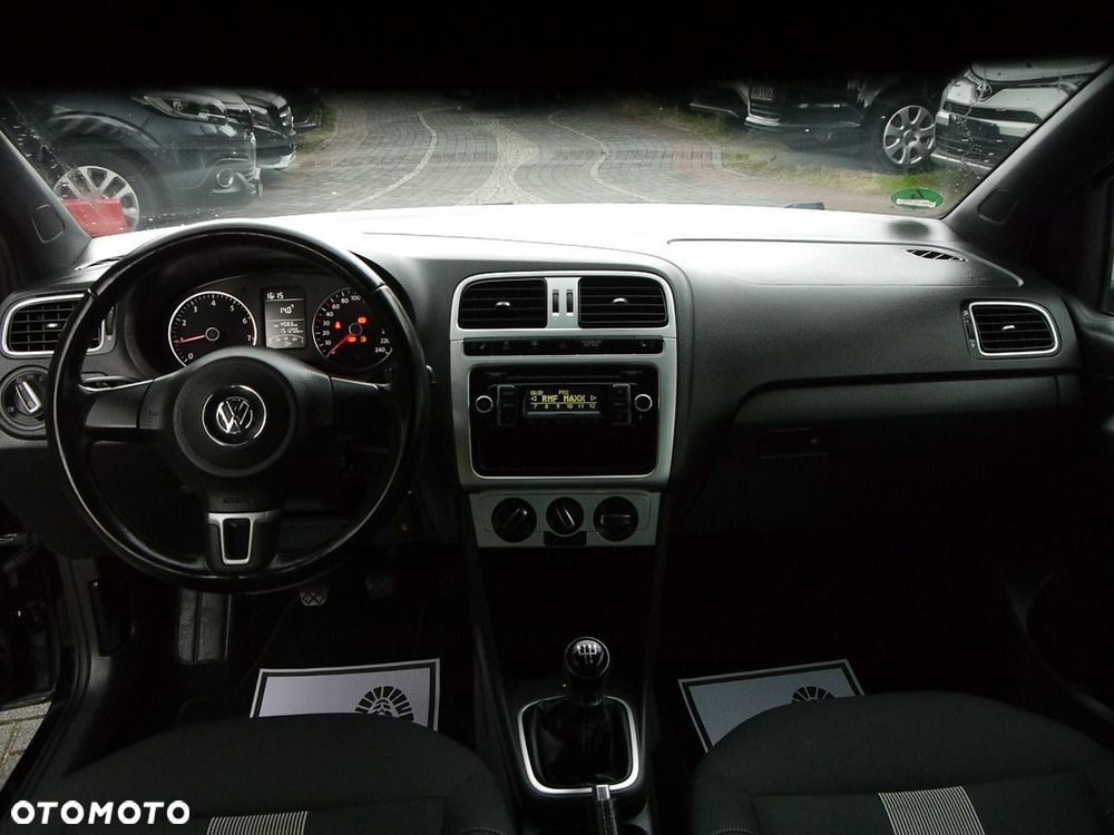 Volkswagen Polo 1.2 Comfortline - 23