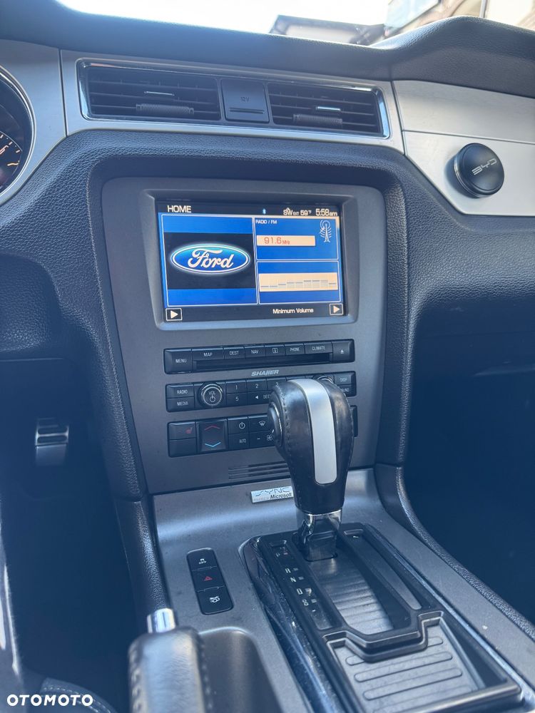 Ford Mustang 3.7 V6 Premium - 25