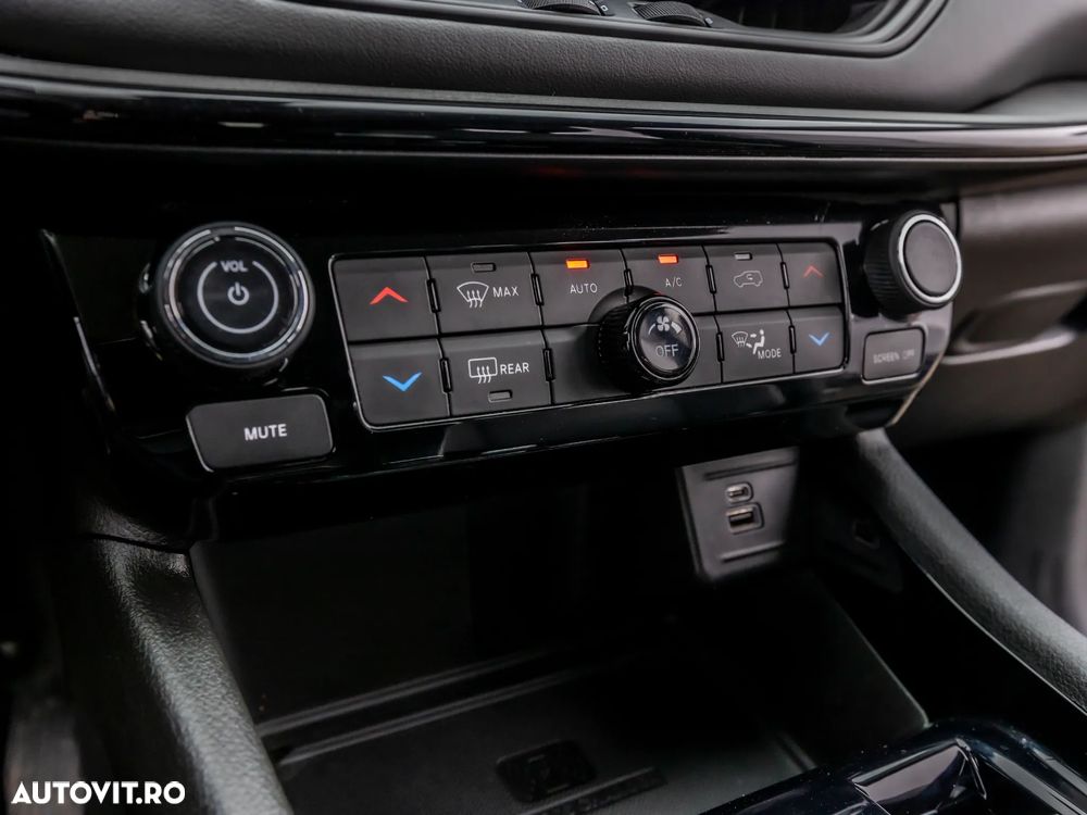 Jeep Compass 1.3T 4xe AT6 PHEV Summit - 27