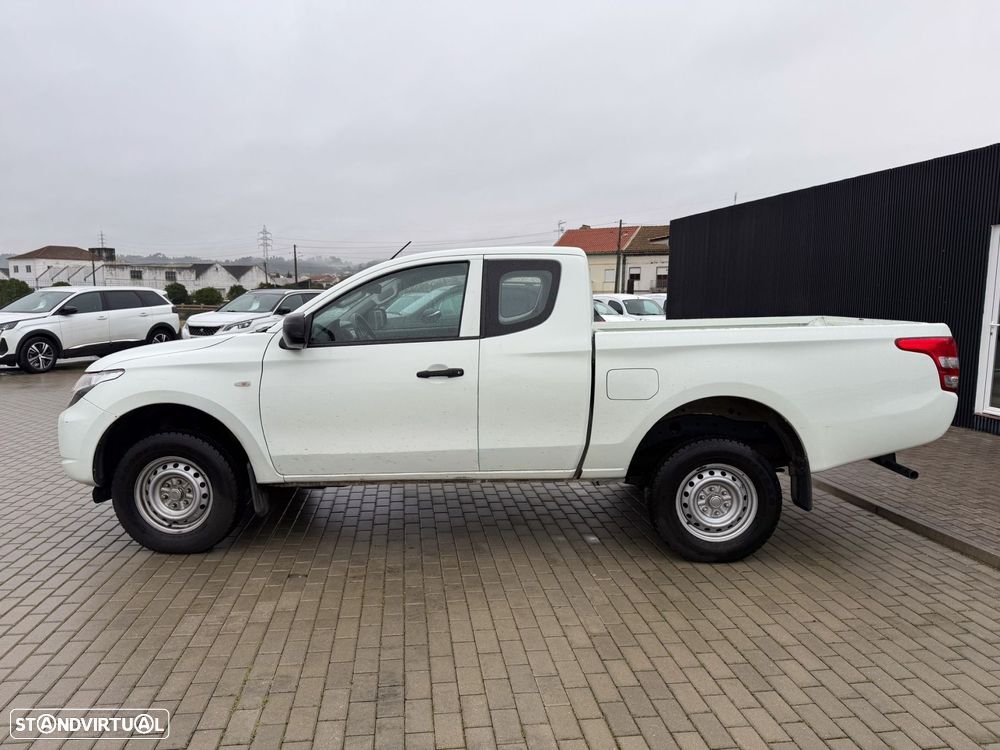 Mitsubishi L200 2.4 DI-D CD Invite 4WD - 6