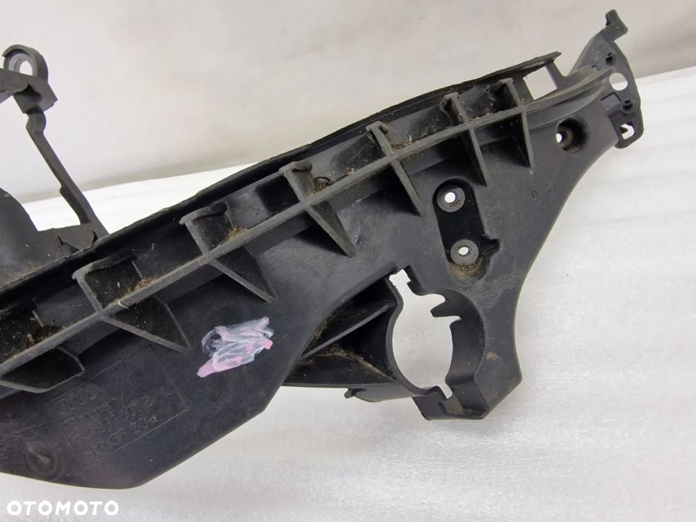 AUDI A4 B8 LIFT 11- LEWY ŚLIZG POD LAMPE /  MOCOWANIE LAMPY , NR 8K0805607B , NR AUKCJI SL56 - 20
