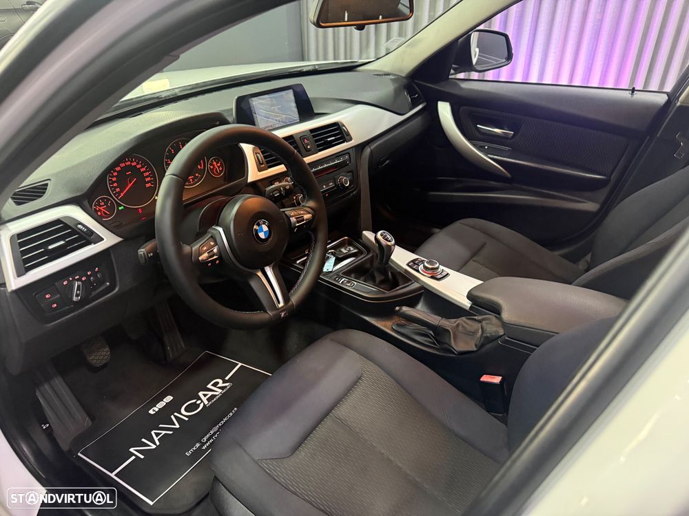 BMW 316 d Sport Line - 14