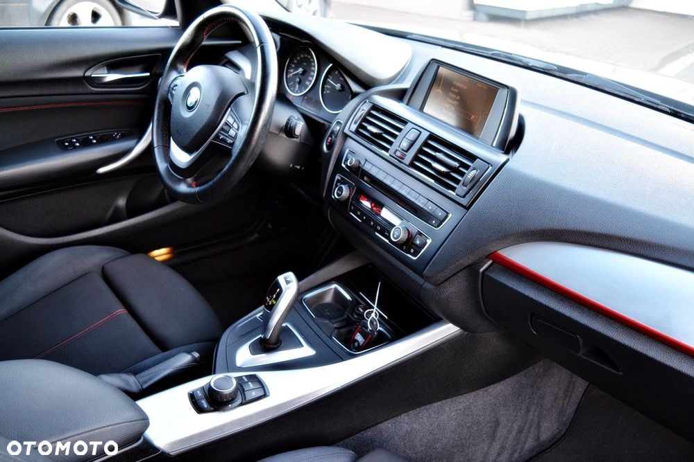 BMW Seria 1 118i Sport Line - 7