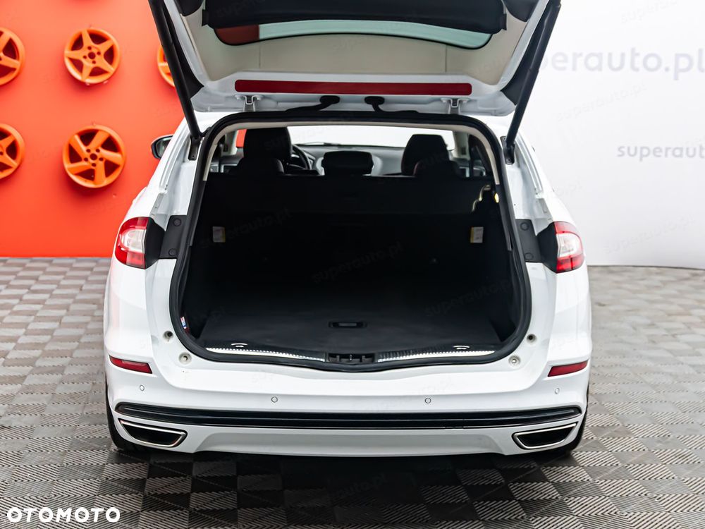 Ford Mondeo - 28