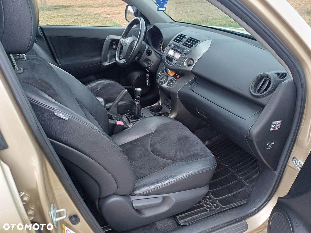Toyota RAV4 2.0 4x4 Life - 29