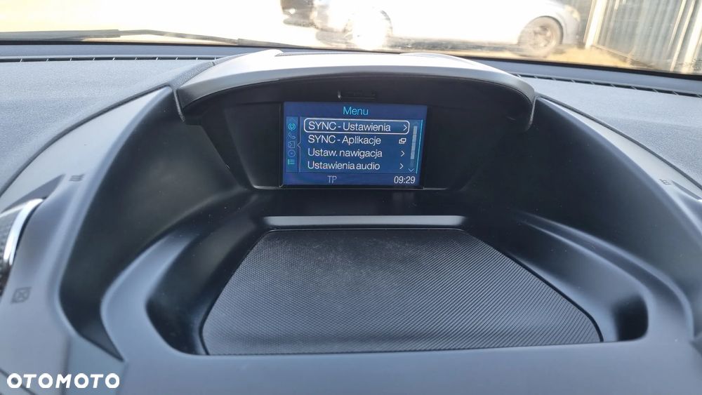 Ford Kuga 2.0 TDCi 4x4 Titanium - 37