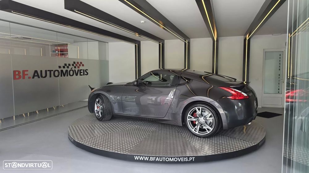 Nissan 370 Z Black Edition - 14