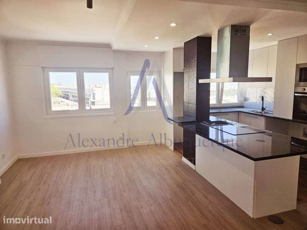 Apartamento T3 Renovado | Monte da Caparica - Grande imagem: 5/25
