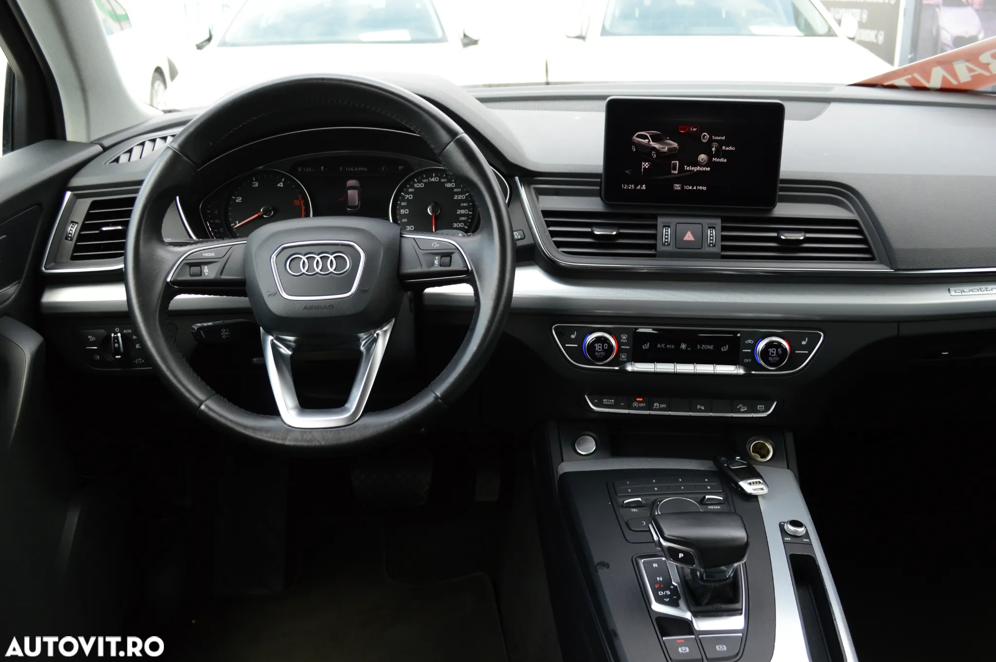 Audi Q5 40 TDI quattro S tronic design - 21