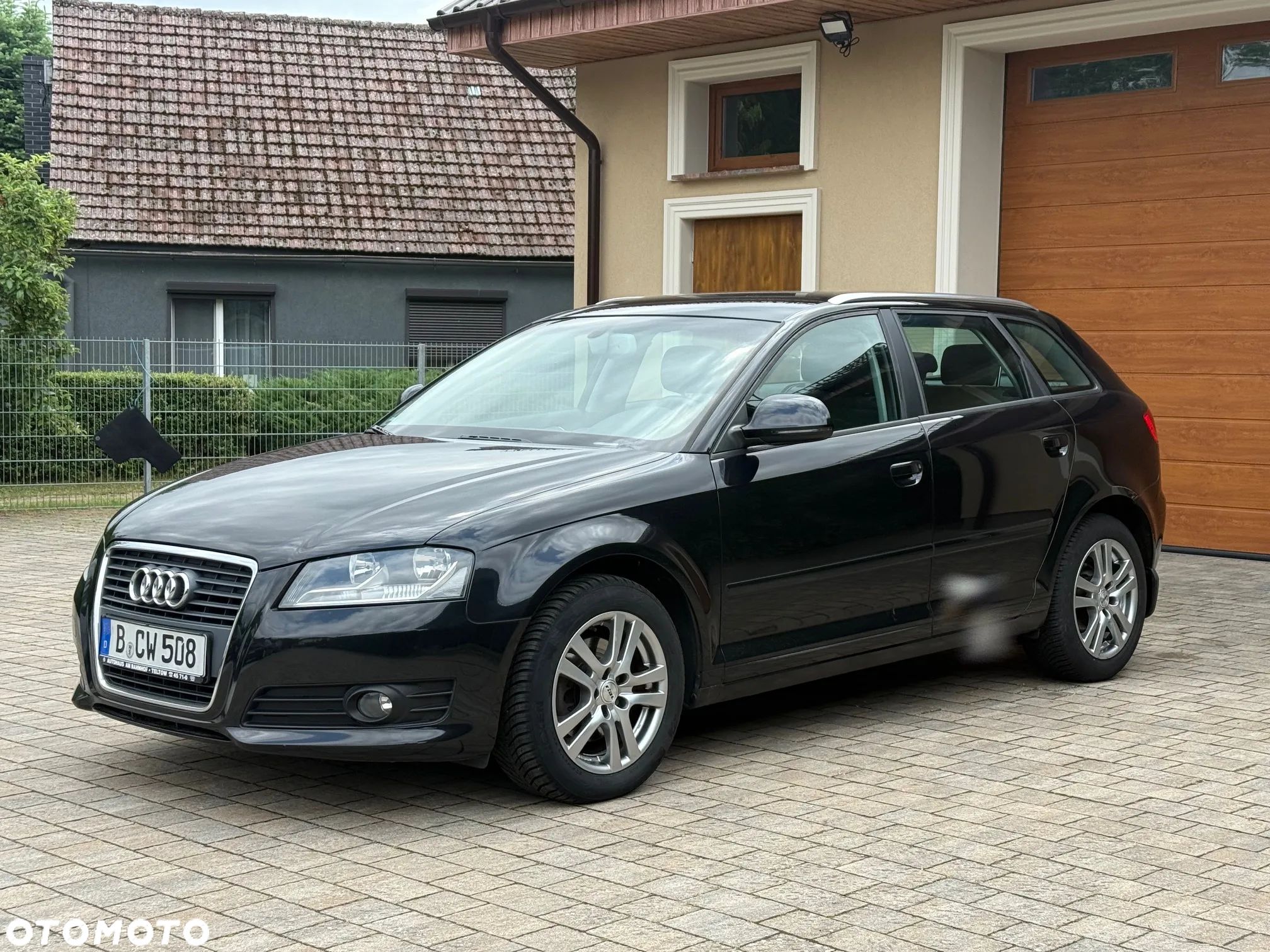 Audi A3 Sportback - 1