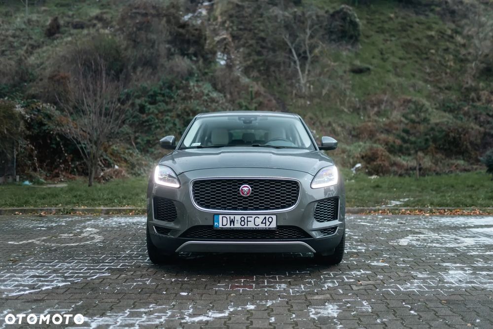 Jaguar E-Pace 2.0 i4P AWD R-Dynamic - 2