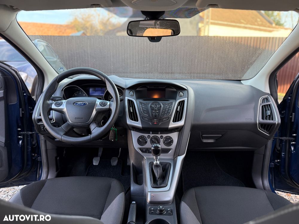 Ford Focus Turnier 1.6 TDCi DPF Start-Stopp-System Business - 6