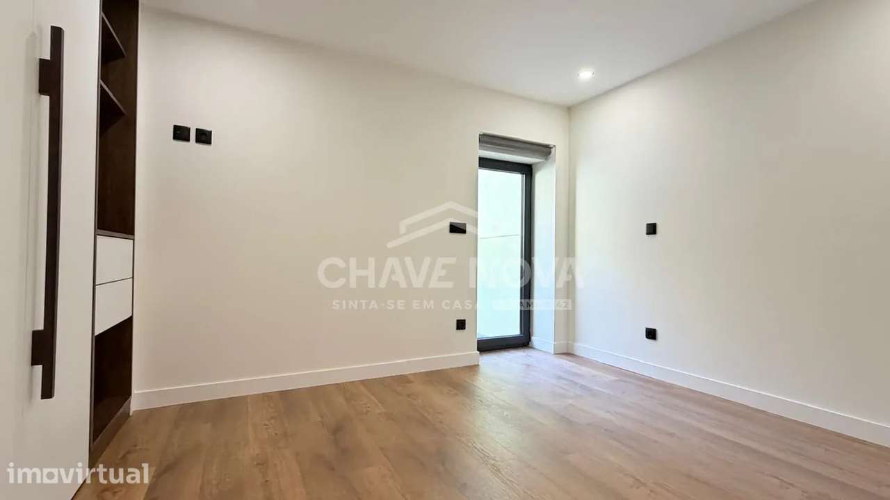 Moradia V3 Renovada em Campanhã (junto ao Jardim da Corujeira) - Grande imagem: 5/22