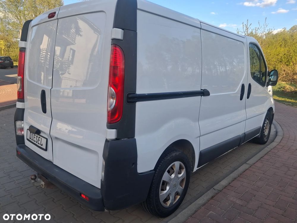 Renault TRAFIC - 9