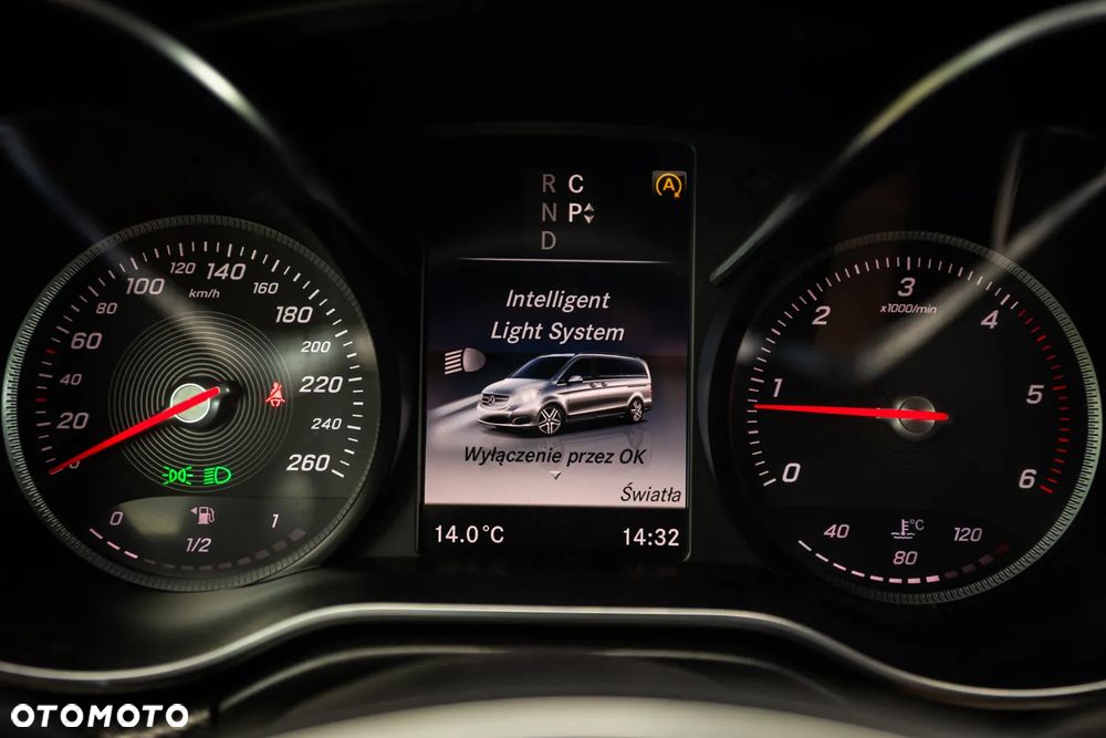 Mercedes-Benz Klasa V 250 d 4-Matic 7G-Tronic - 27