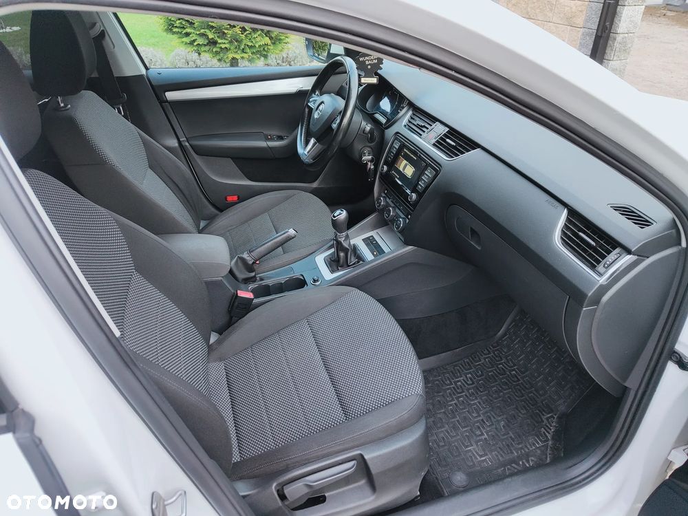 Skoda Octavia 1.2 TSI Ambition - 8