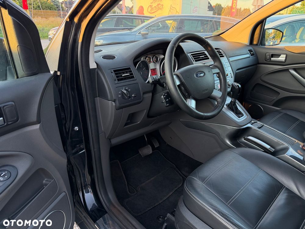 Ford Kuga 2.5 4x4 Titanium - 14