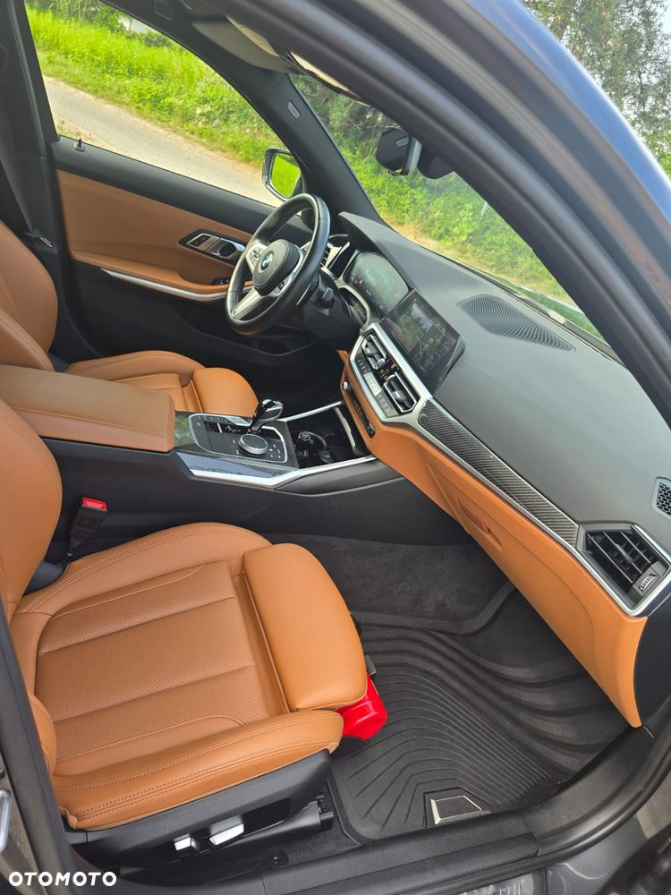 BMW Seria 3 330i xDrive M Sport sport - 17