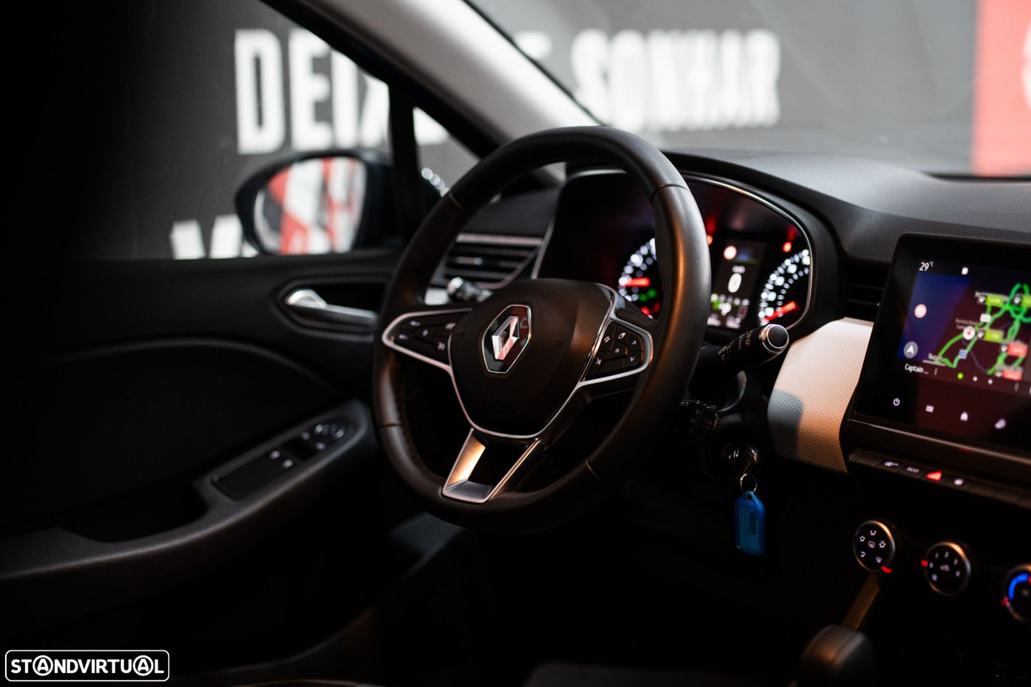 Renault Clio 1.0 TCe Limited CVT - 16