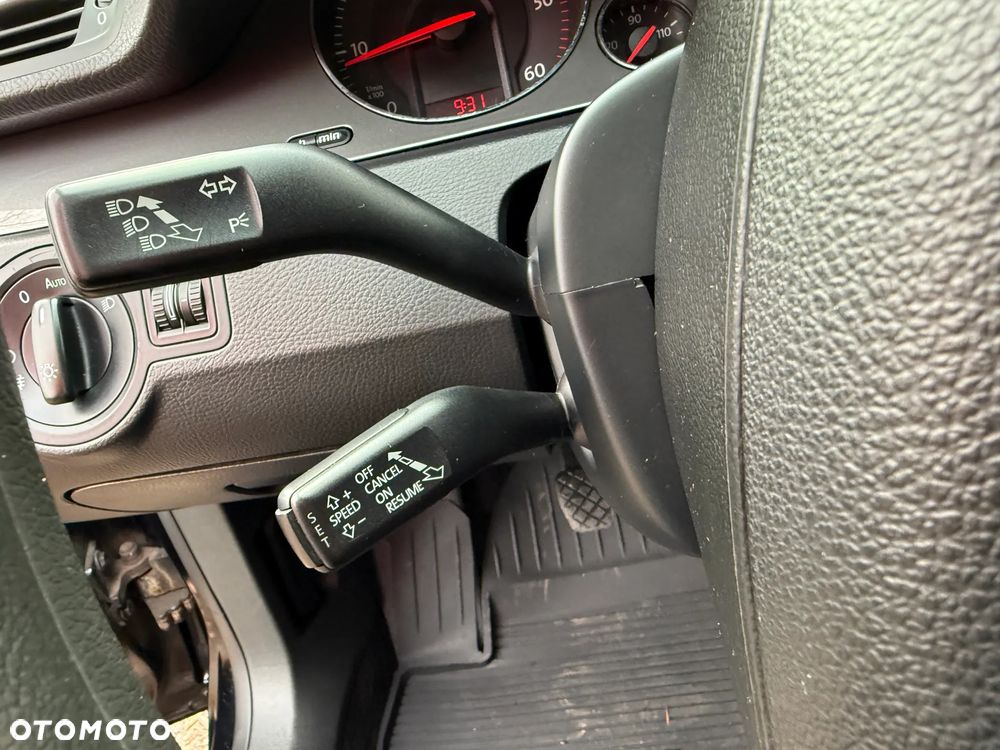 Volkswagen Passat Variant 2.0 TDI Trendline - 26