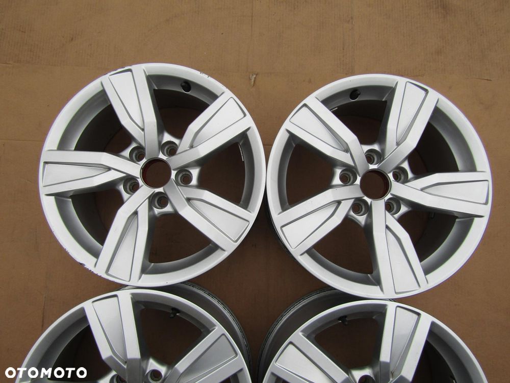 4x Felgi 16 Audi A4 B6 B7 B8 B9 VW Tiguan II Golf Skoda Kodiaq Karoq Seat Leon 7 j 5x112 ET35 - 5