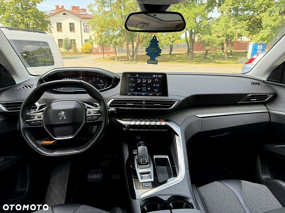 Peugeot 5008 - 13
